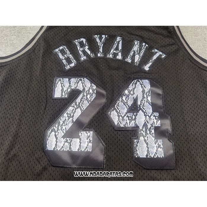 Camiseta Los Angeles Lakers Kobe Bryant #24 Swingman Mitchell & Ness 1996-97 Negro